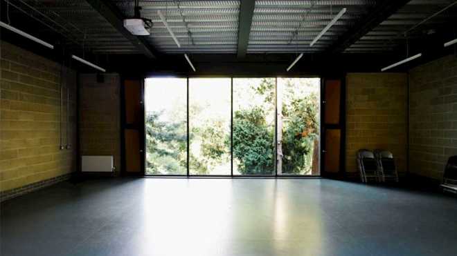 RehearsalStudio2_1-facilities-drama.jpg